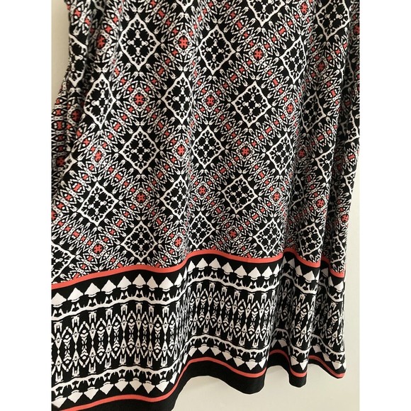 AB Studio Black and White Sleeveless Tank Top - Picture 3 of 8